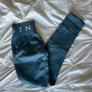NVGTN sport seamless